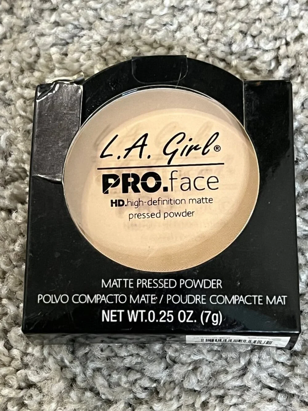 L.A. Girl Pro.Face Matte Pressed Powder, Buff GPP606